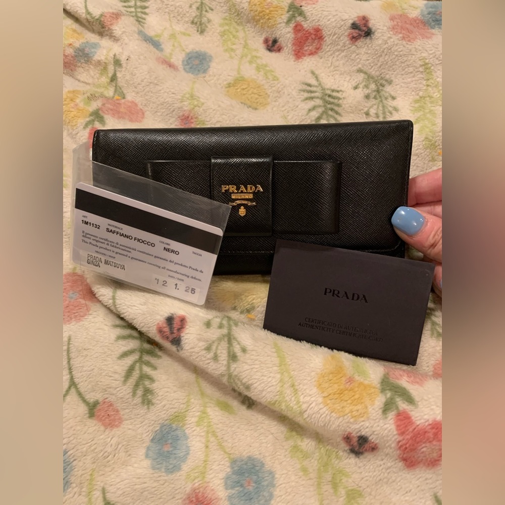 🔥 Authentic Prada Black Saffiano Leather Bow Continental Wallet🔥 - Picture 11 of 11